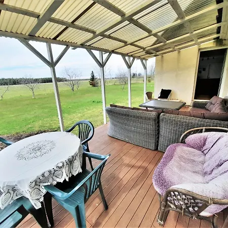 Magnushof Kulalistemaja Guest house